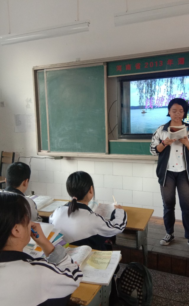 焦虑的孩子如何恢复上学的信心,焦虑不想学习的孩子该怎么办