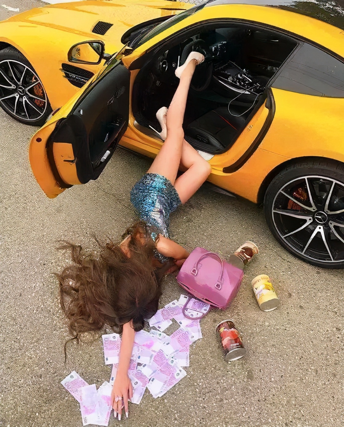 艾小羊:鸡皮疙瘩掉一地的“凡尔赛学”,谁都拼不过郭敬明