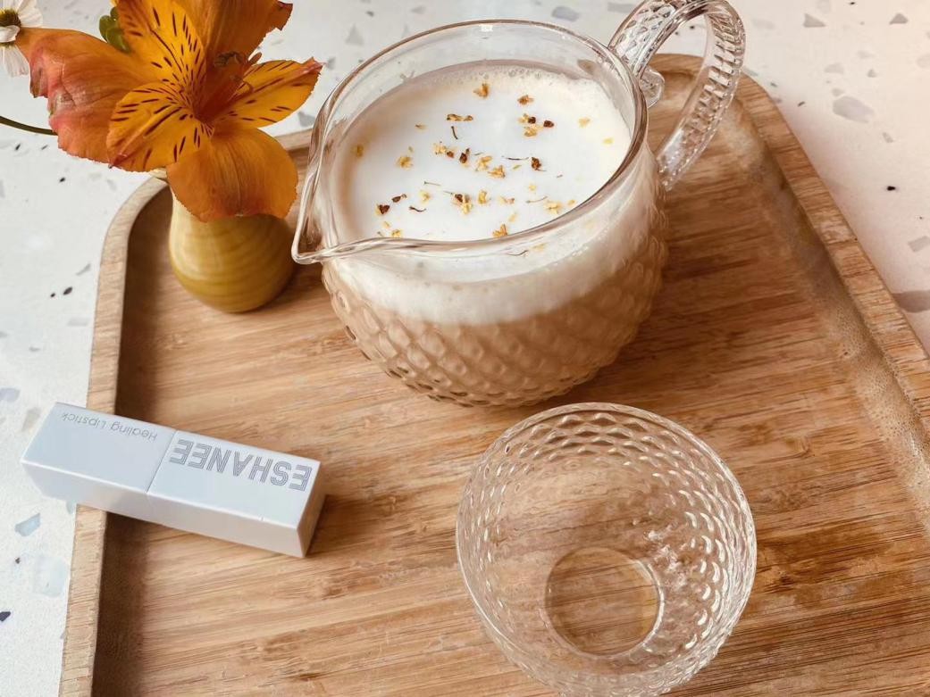 最近入手的伊瑟萘尔撩愈口红，超滋润超好看