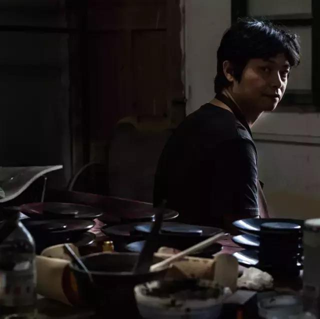 从设计师到漆艺家，他以慢对抗这世界的浮躁