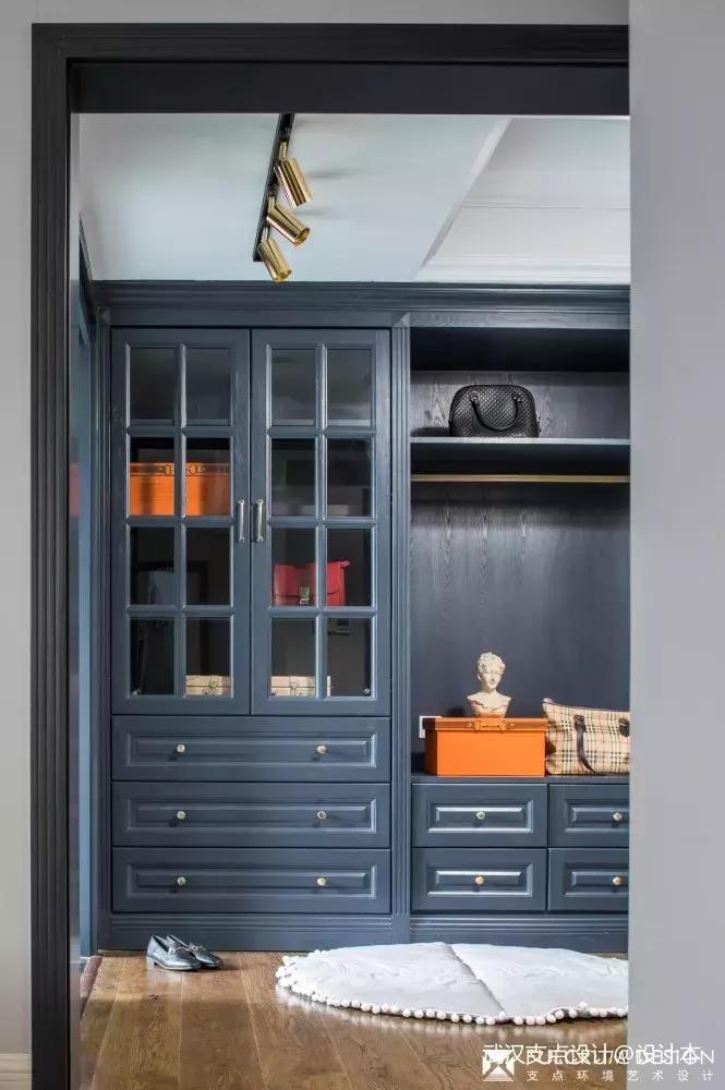 衣帽间设计布局细节,比较实用的小衣帽间设计