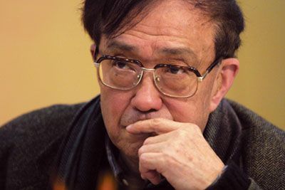 捧红姜文潘虹的谢晋，85岁去世被恶意*谤诽**，83岁遗孀见到人性之恶