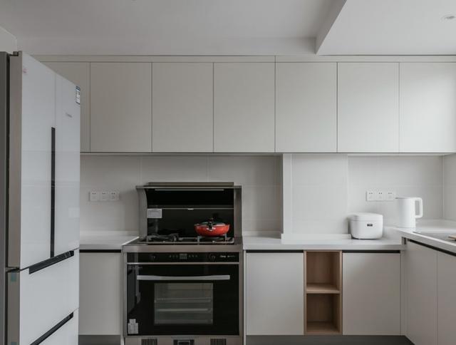 夏天厨房做饭如何降温,夏季厨房怎么降温最快