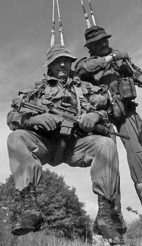 美欧国家直升机在特殊环境的人员进入与撤离系统详解