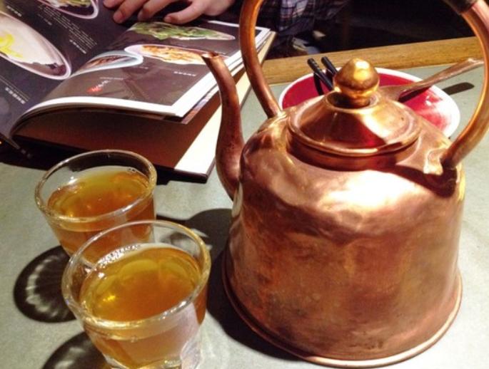 在广州适合夏天喝的凉茶,广东人的夏天解暑不止是凉茶