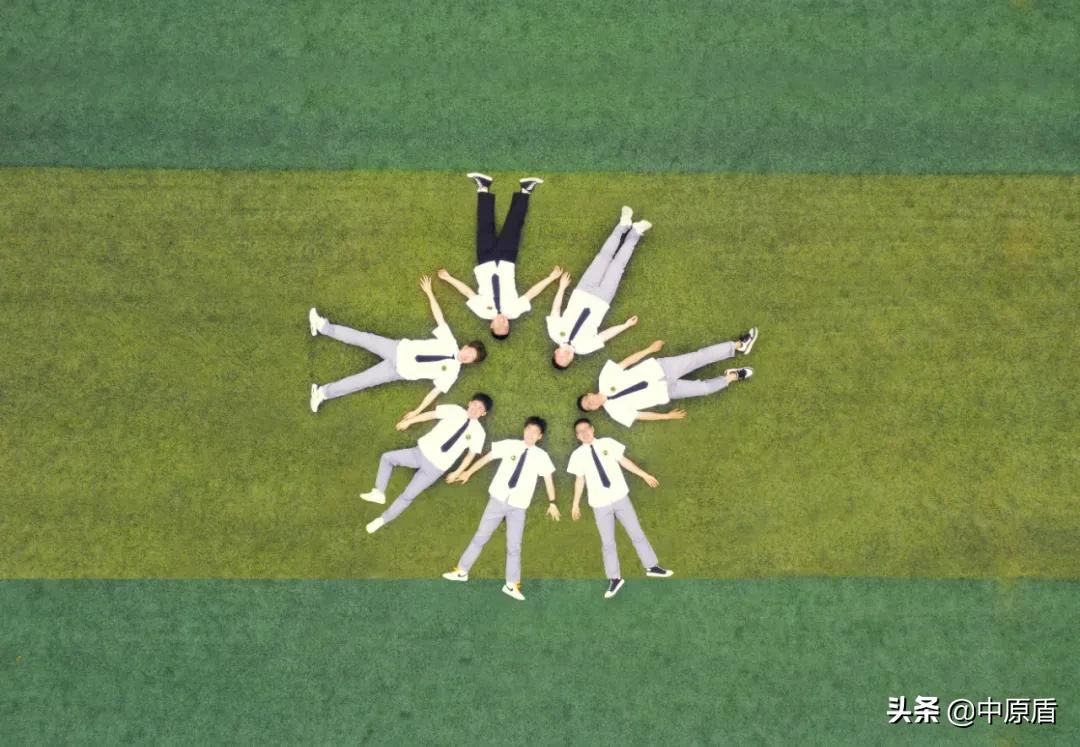 大片来袭！河南各高校凹造型毕业照绝对惊艳到你