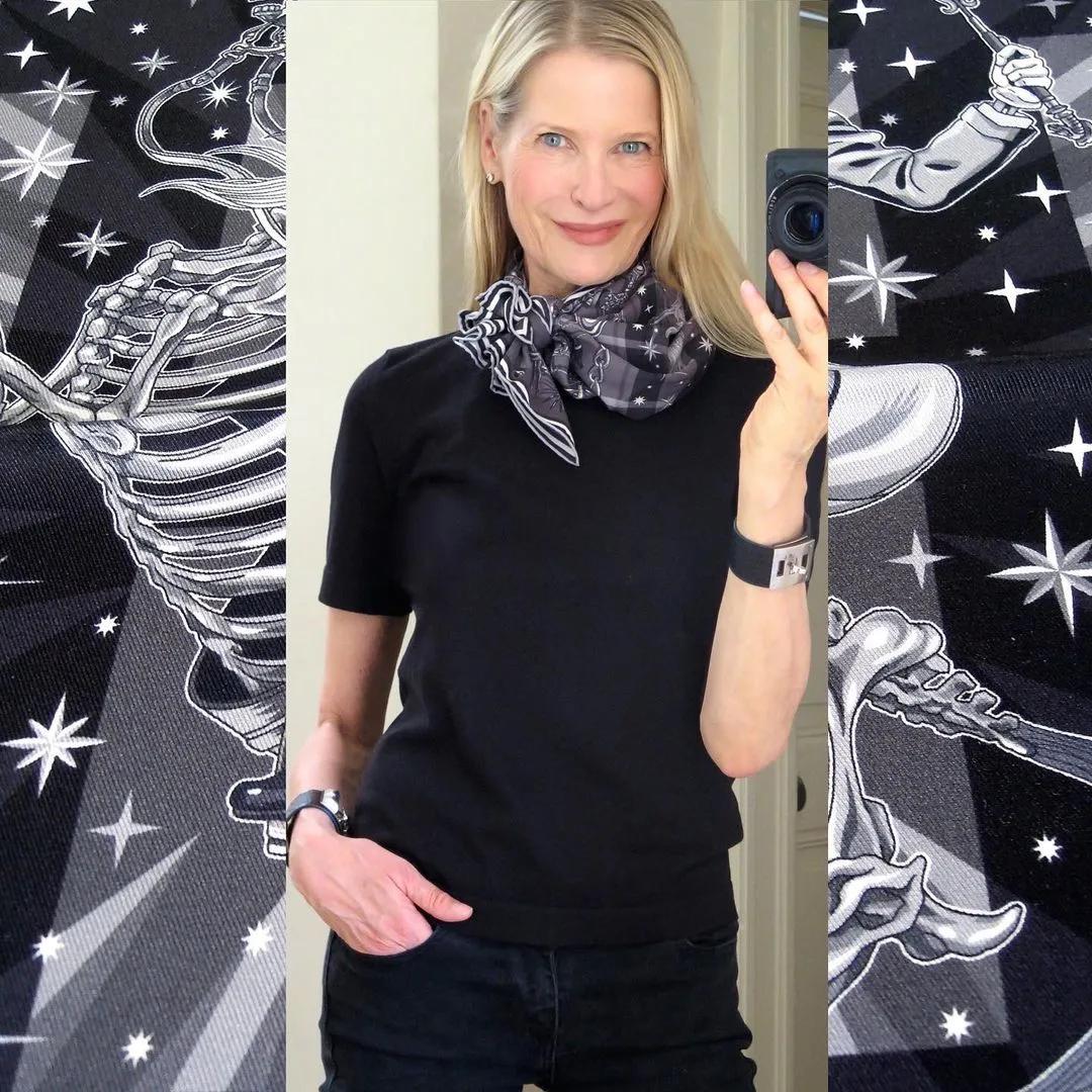 简单到一学就会的丝巾搭配,时尚博主丝巾搭配