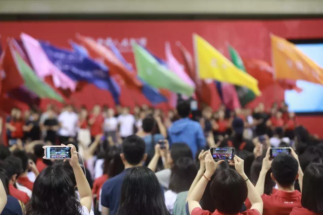 毕业季|扬帆新征程2019届人大人，毕业快乐