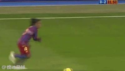 足球精灵罗纳尔迪尼奥剪辑,罗纳尔迪尼奥的足球视频