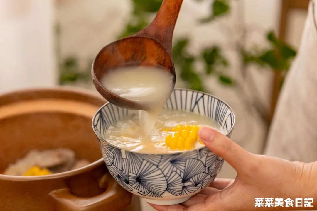 这一碗又润又美，电饭煲一键搞定！比敷面膜还管用