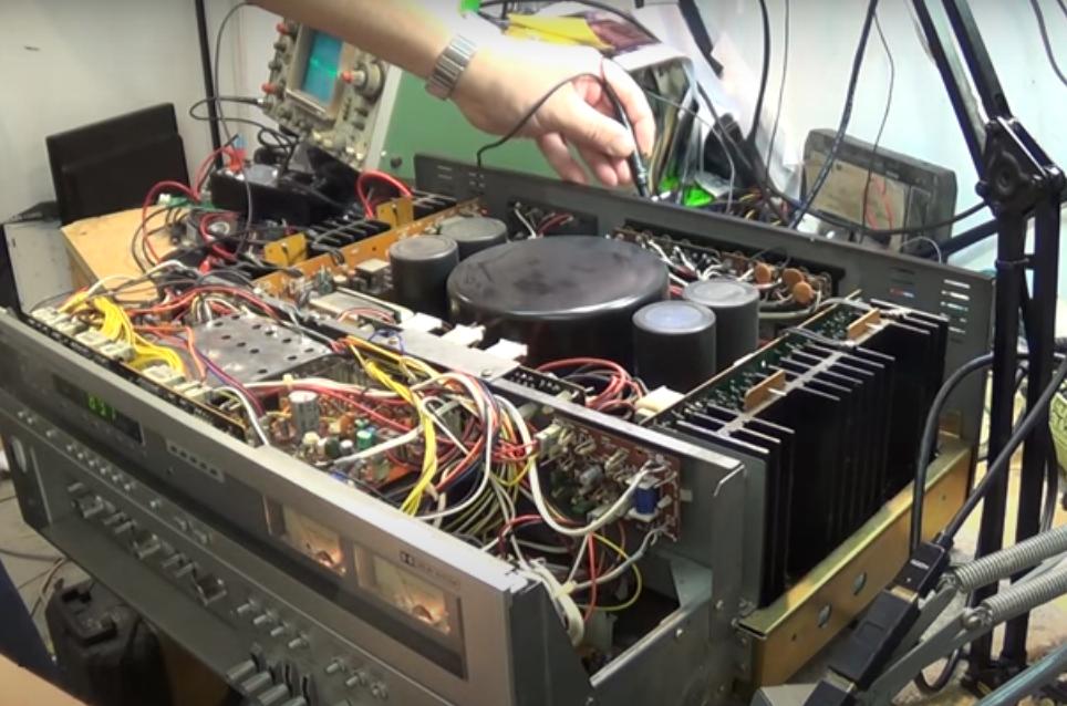 东芝toshiba电路板维修,东芝ic70收音机拆解