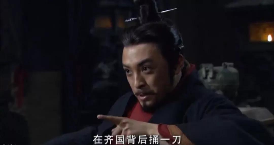 楚王被拉黑，又被张仪发短信刺激，楚王：我不要地只要张仪那孙子