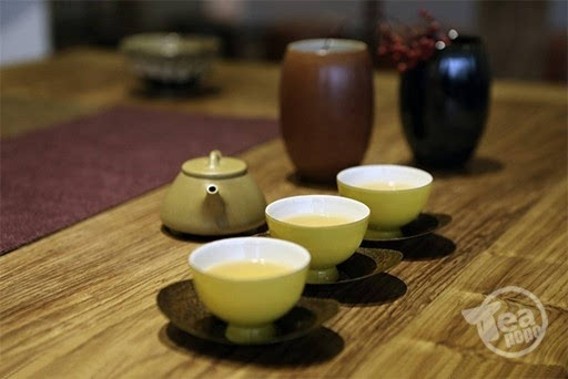 釉上彩茶器真的有用吗,釉上彩的茶器怎么检测是否有毒