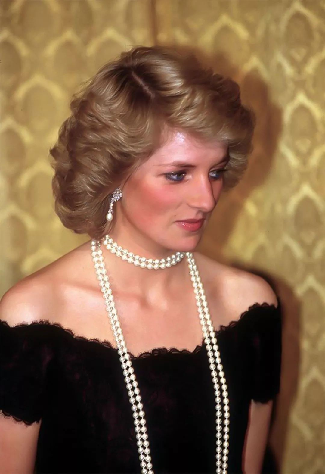 戴上珍珠发夹就是小仙女,当女人戴上眼镜