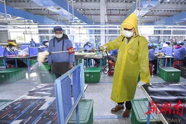 织密疫情防护网筑牢健康防控墙,筑牢疫情防火墙打好防控阻击战