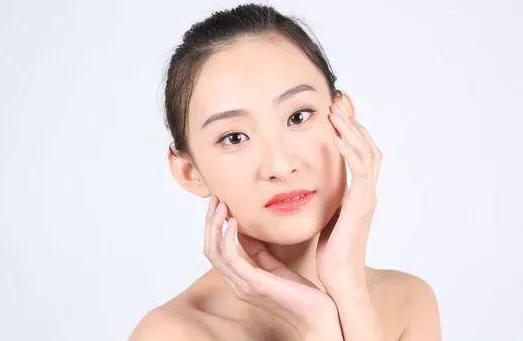 擦护肤品后皮肤刺痛是什么原因？