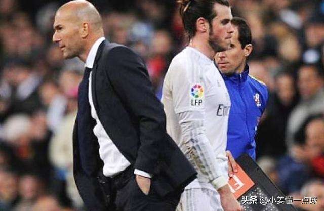 阿扎尔遭皇马提前解约,阿扎尔来到皇马的第1场比赛