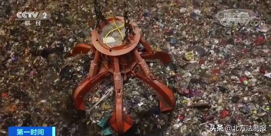 垃圾填埋场怎么处理垃圾,全国最大垃圾场