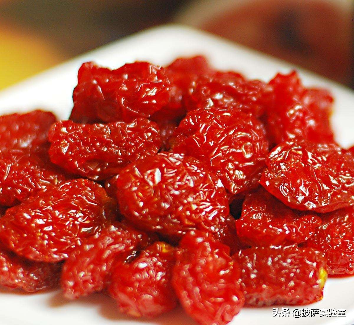 披萨撒料手法技巧演示,披萨顶料