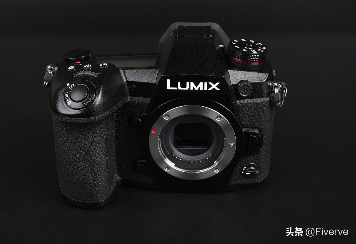 还在为选哪款手机而纠结,纠结佳能微单还是尼康微单