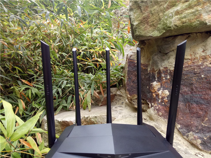 腾达ac11是真千兆路由器吗,腾达ac11是千兆还是百兆