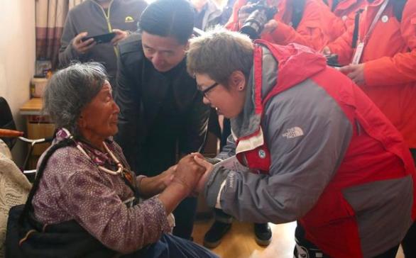 胡海泉张韶涵感动视频,胡海泉惊喜嘉宾