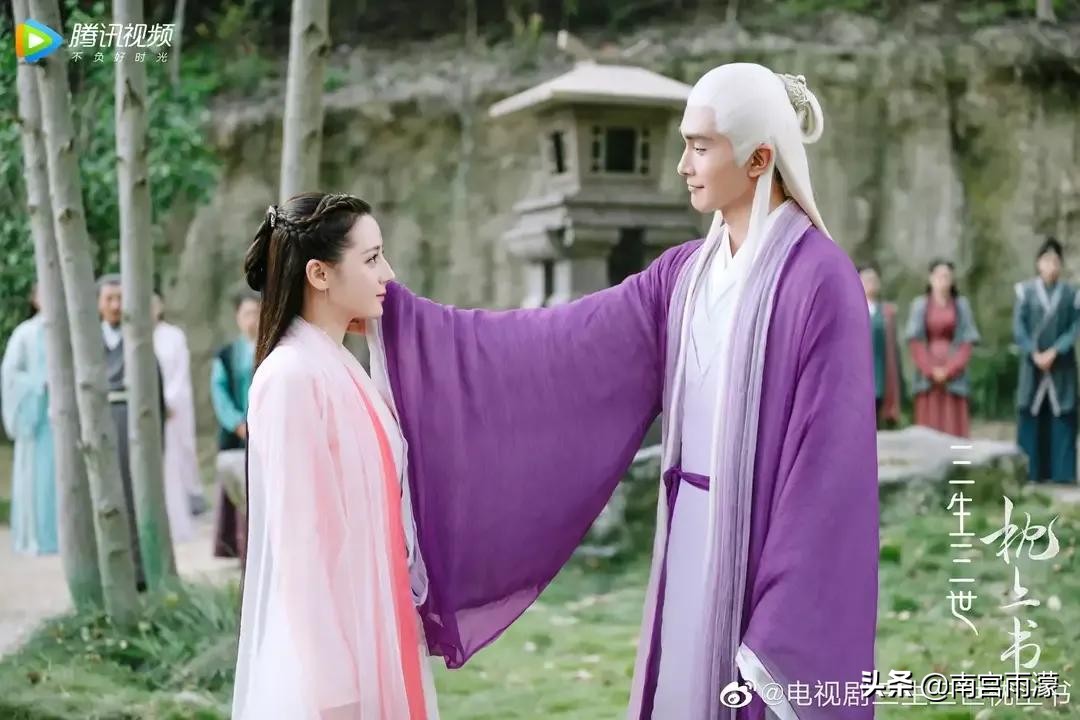 枕上书改编54.滚滚自愿随帝君回天宫,重霖看到滚滚心痛不已