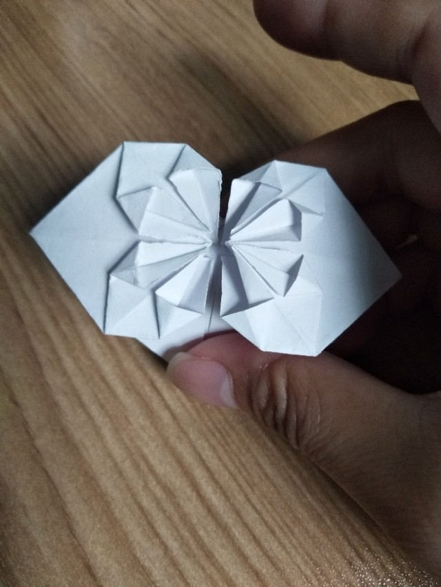 手工折纸爱心的折法简单,小爱心手工折纸超简单