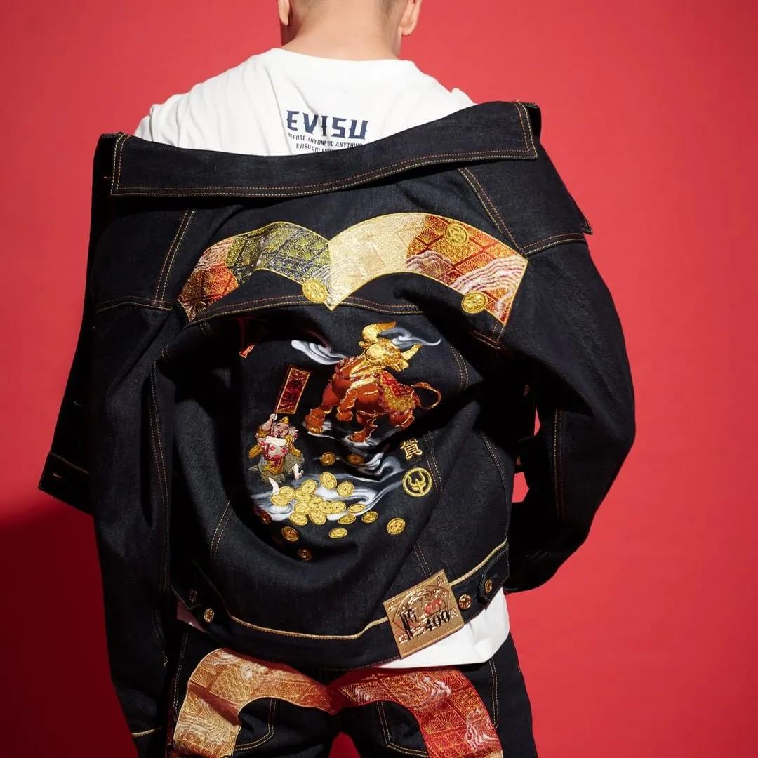 2019最流行的牛仔,总有一款牛仔让你肆意洒脱又时尚