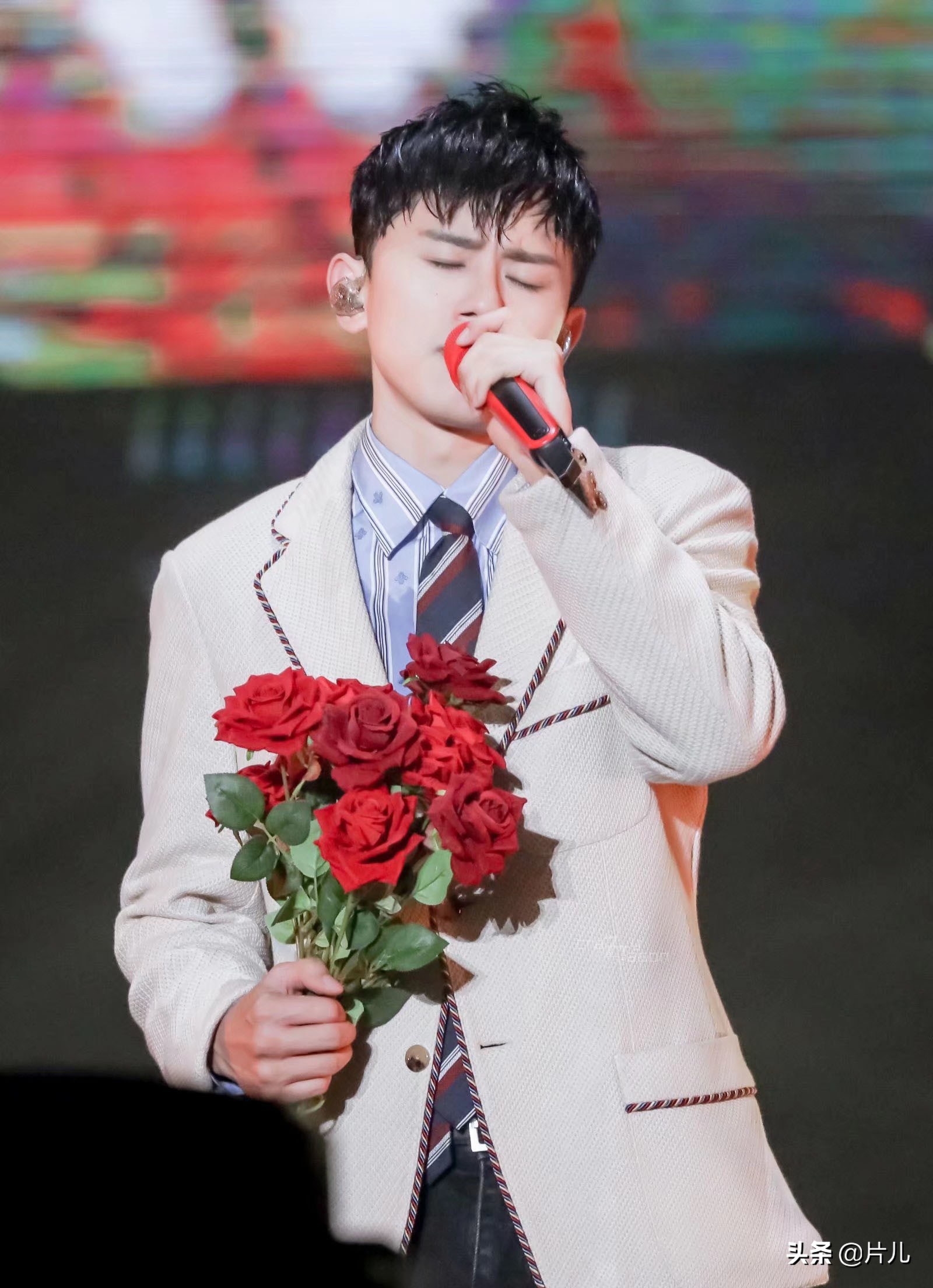 张杰北京鸟巢演唱会介绍谢娜嘉宾,张杰北京鸟巢演唱会明星助阵谢娜