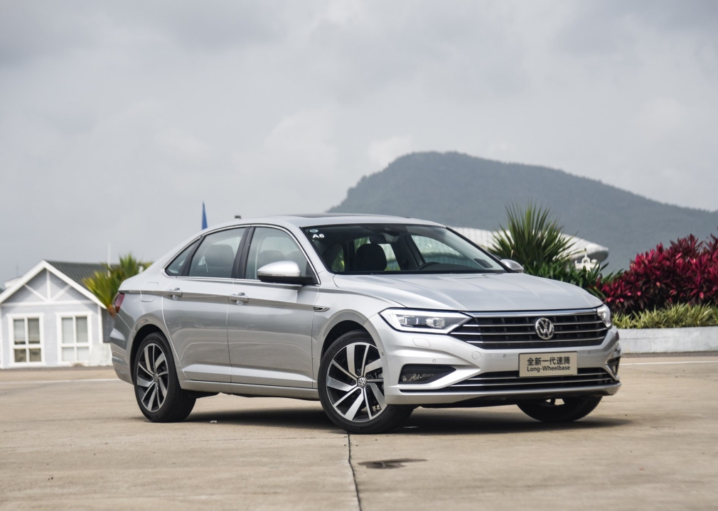 大众速腾怎么样车评,大众速腾很便宜有猫腻吗