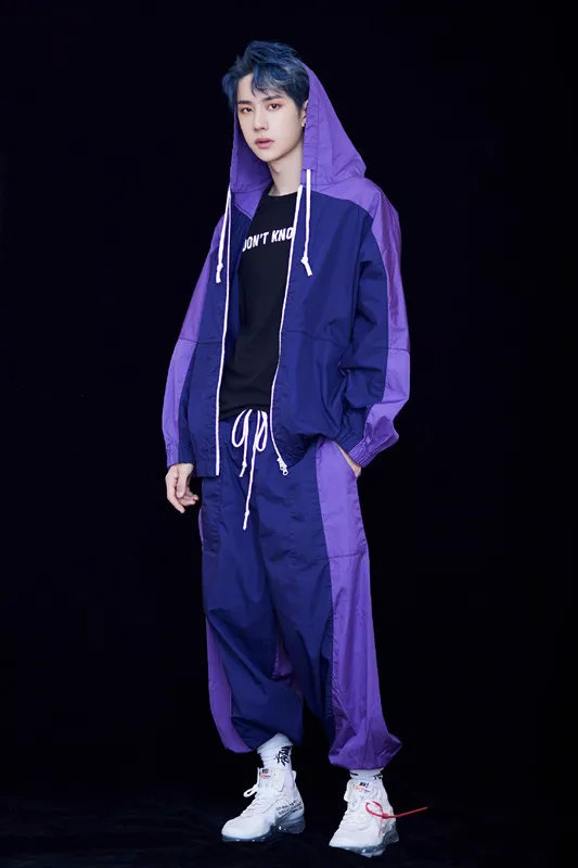 星光大赏王一博肖战粉丝battle,肖战看吴世勋和王一博battle