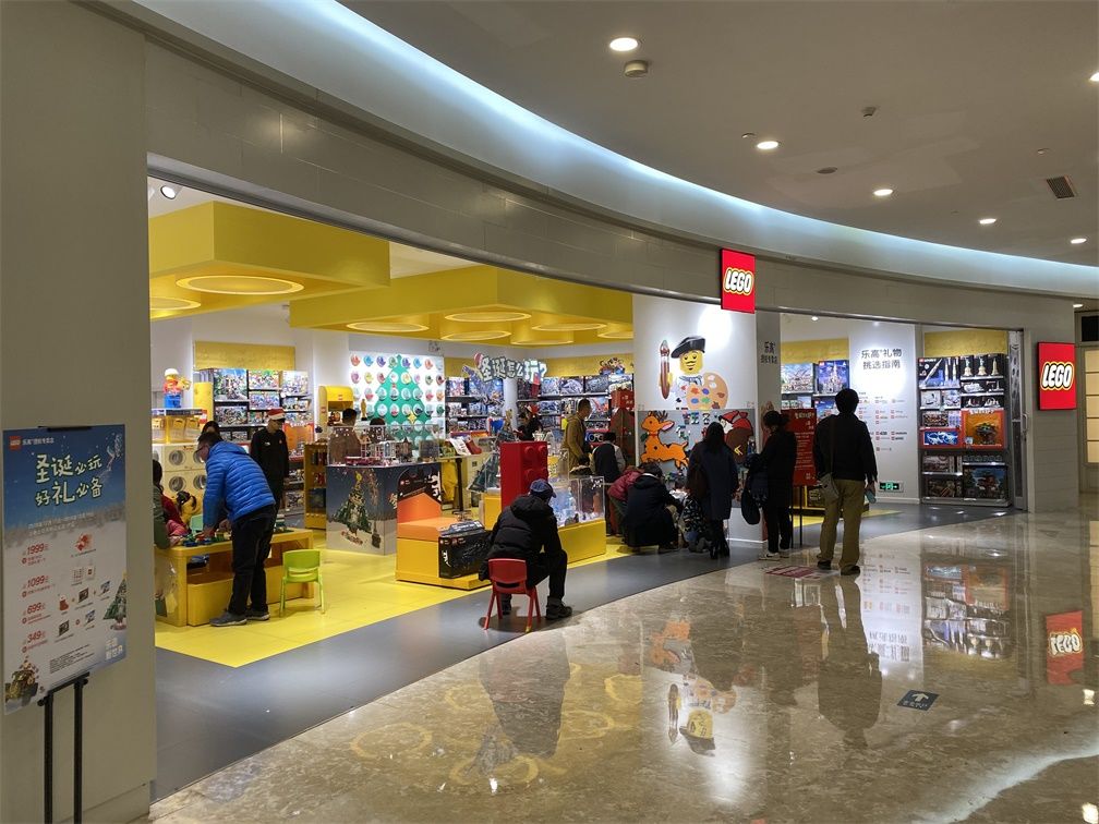 汉街优衣库城市旗舰店,优衣库官方旗舰店成都