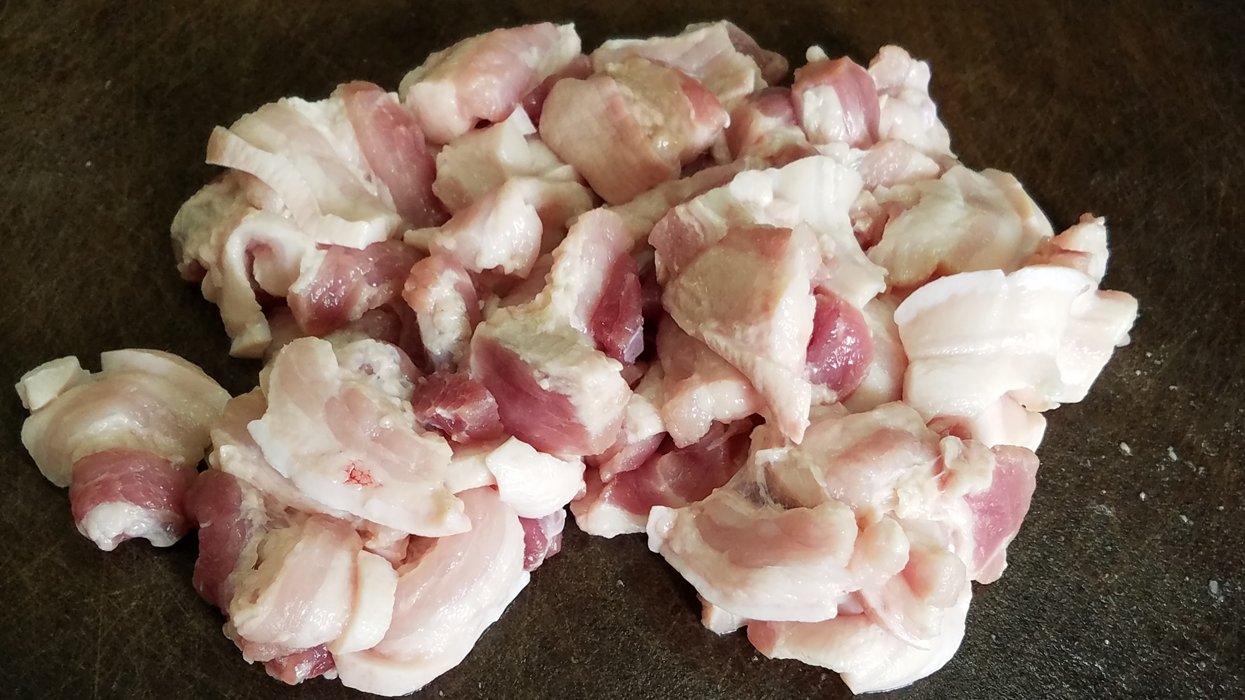 五花肉焖鱼干的做法,豆豉焖鱼五花肉的做法