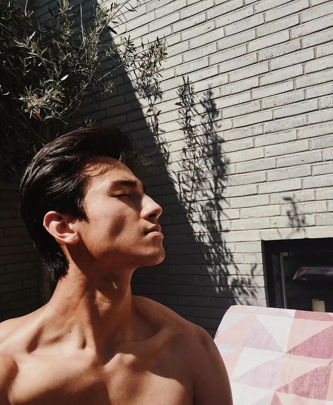 香奈儿御用男模特,香奈儿最帅男模