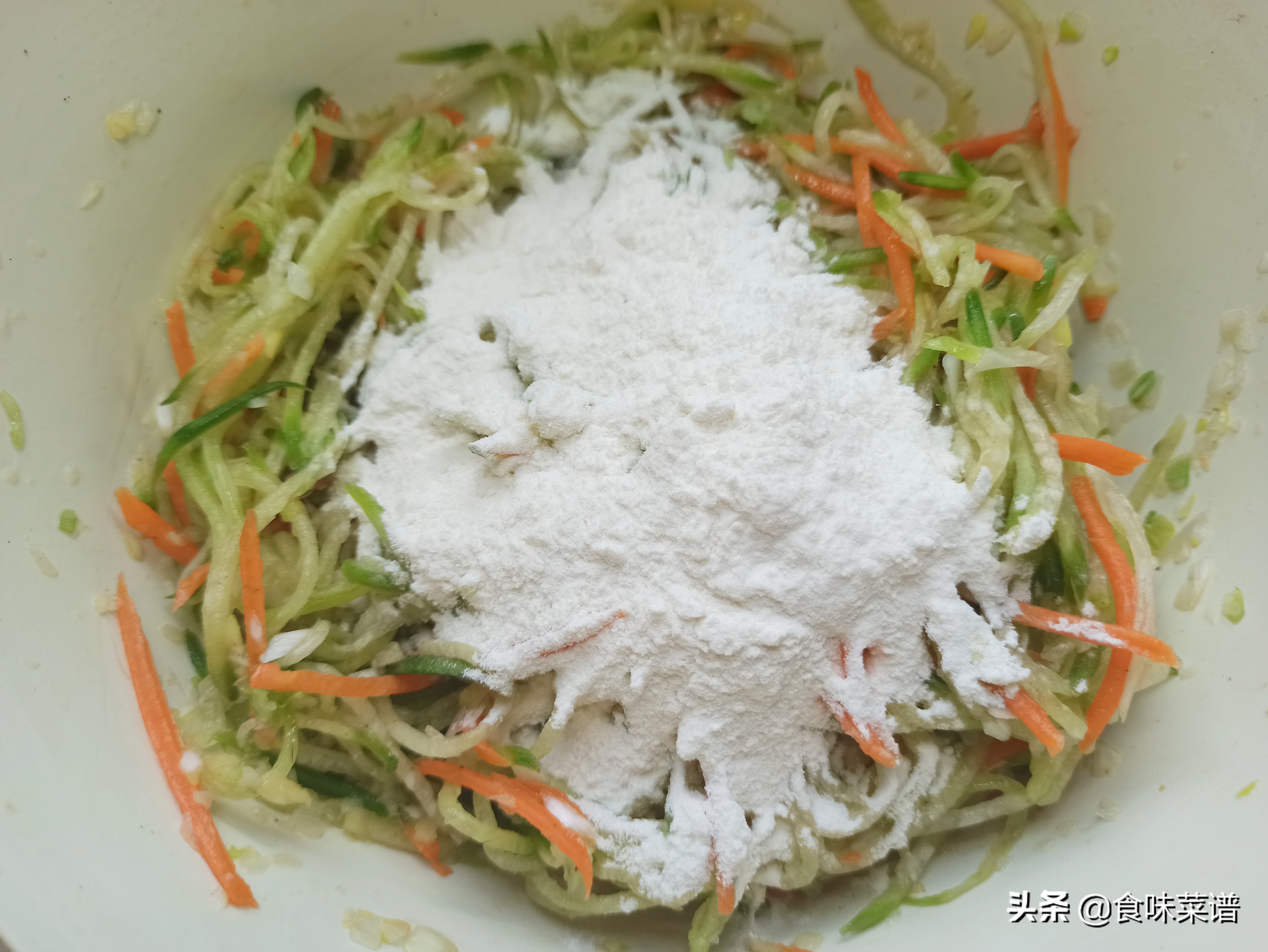 过年吃的糯米丸子怎么做好吃,团圆丸子怎么吃