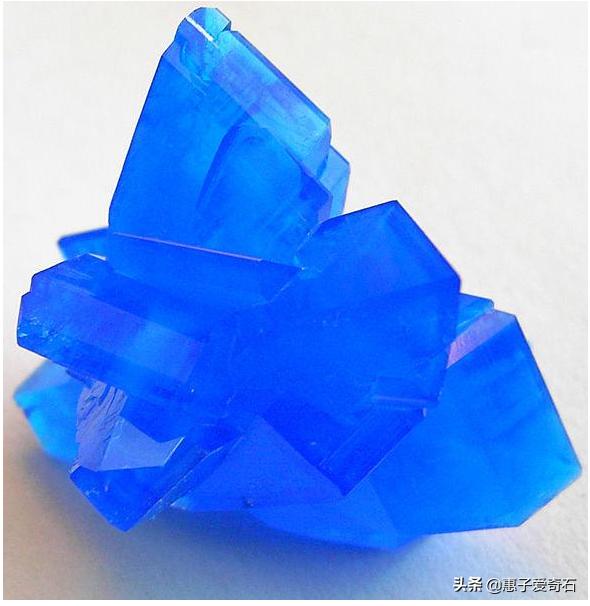 野外遇到漂亮石头千万别捡,最有毒的石头是哪几种