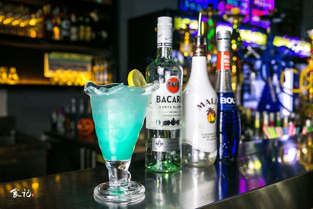 写字楼里的观景酒馆,写字楼里面的酒馆