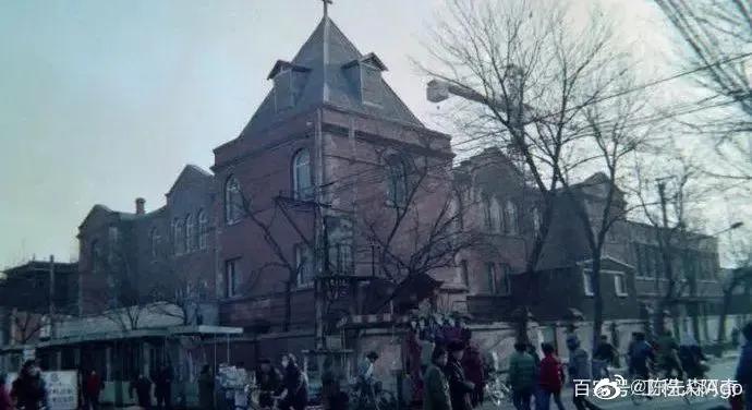 九十年代天津老照片图文,老照片1980年的天津街景