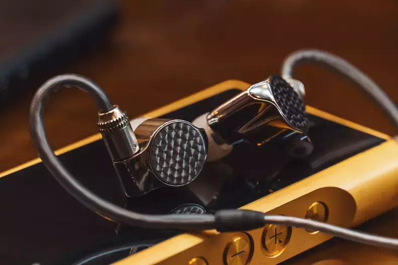 索尼dmp-z1有光纤输出吗,索尼音乐播放器dmp-z1评测