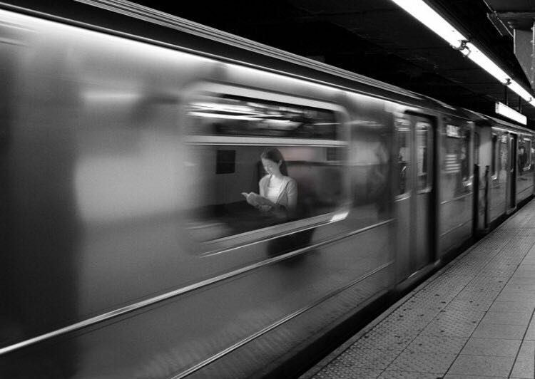 无论怎样道别，想念依然会在彼此心里共生