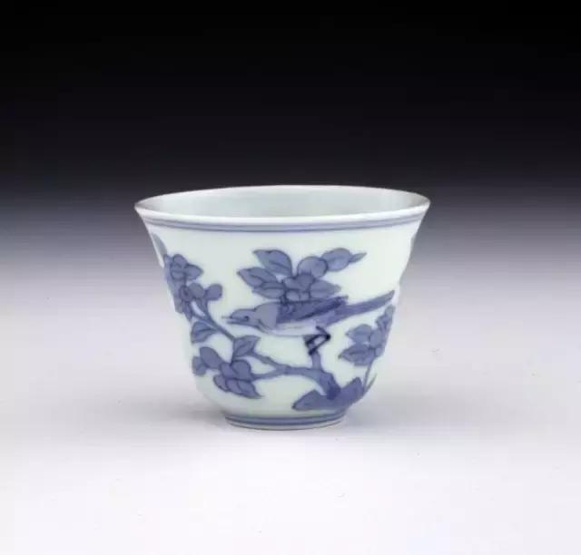 成化景泰青花瓷特点,成化青花瓷器中的真绝色