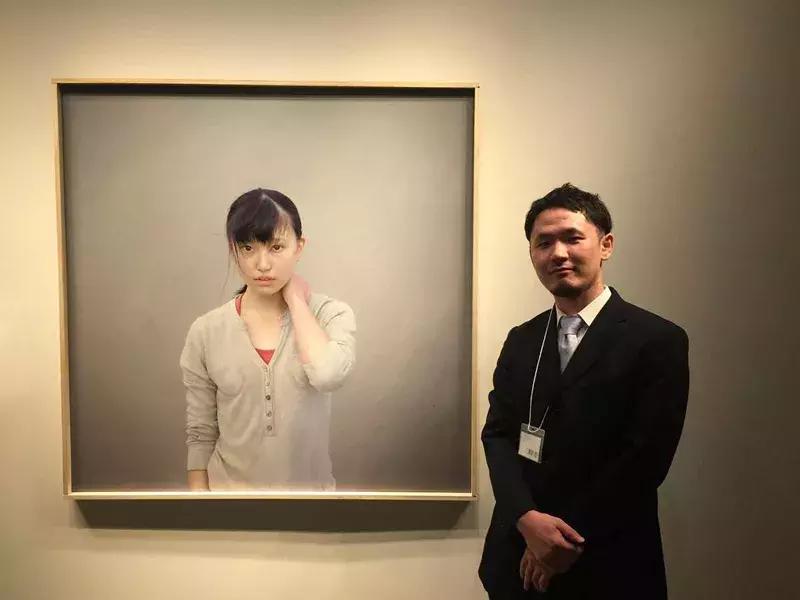 冷军超写实绘画是怎么画出来的,中国媲美冷军的超写实人物画家