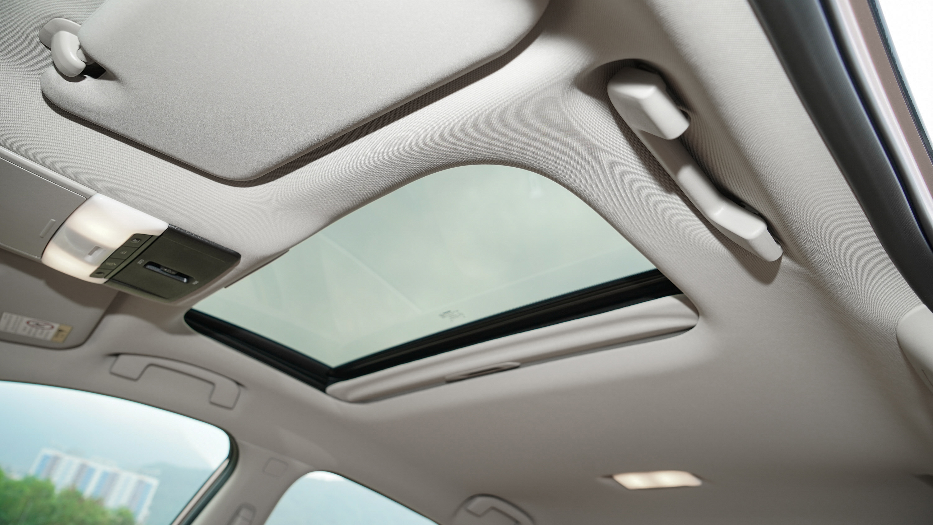 14代轩逸换混动值得吗,不到14万买个什么车