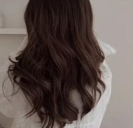 披发显脸小的发型,初中生可以扎的发型显脸小超可爱