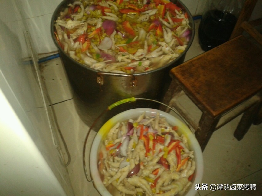 开卤菜店卖不完的卤菜怎么处理,新手开卤菜店自学做卤菜靠谱吗