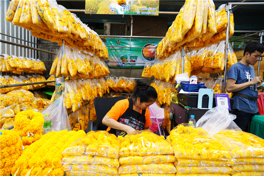 曼谷逛哪里,曼谷最大的鲜花市场