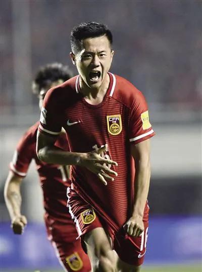 过去十年国足经历了多少位主帅,2010年国足主教练