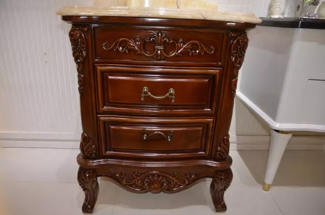 卫生间的浴室柜如何选择,卫生间卫浴柜怎么选