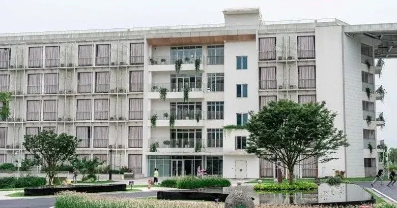 各大重庆学校宿舍,重庆宿舍条件比较好的学校